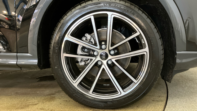 Audi Q5 2.0 TFSI Quattro S Line 5dr S Tronic Petrol Estate